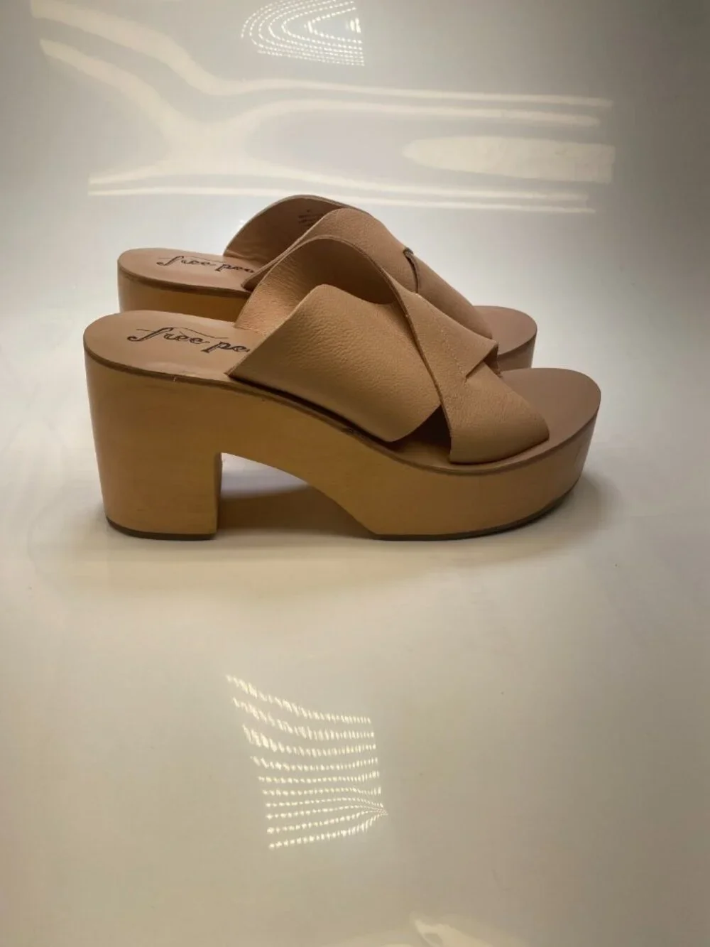 Free People Women's Kora Pink Leather Platform Heel Sandal Sz 41- USA  11